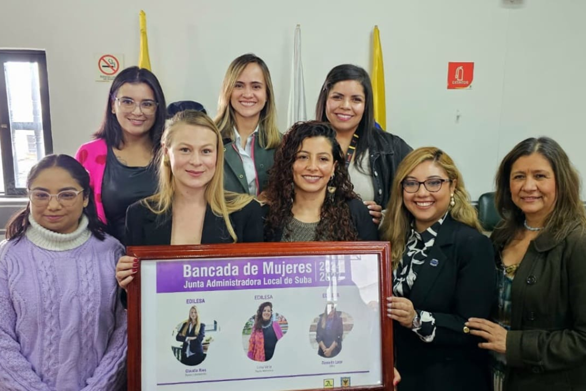 Suba instaló la primera bancada de mujeres