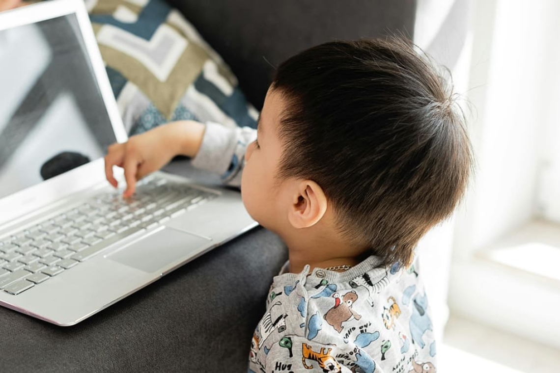 Control de pantallas, una atención urgente