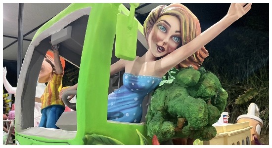 Vuelve el desfile de carrozas a la Feria Bonita